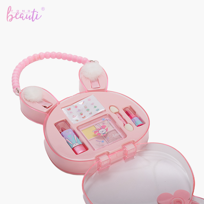 Children's lip gloss set