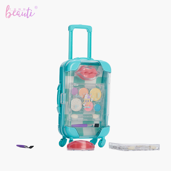 Children's eye shadow lip gloss set