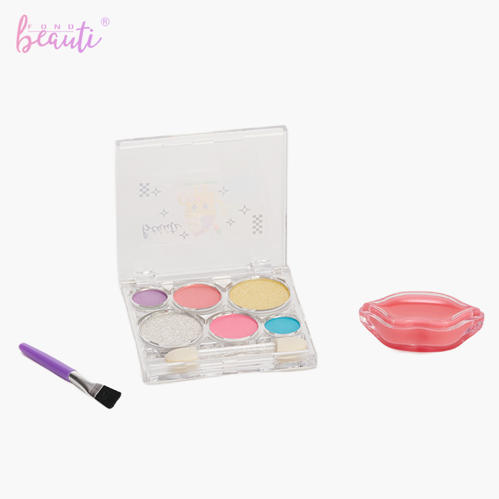 Children's eye shadow lip gloss set