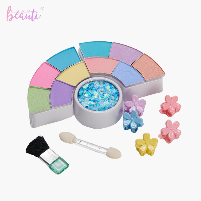 Children's eye shadow set