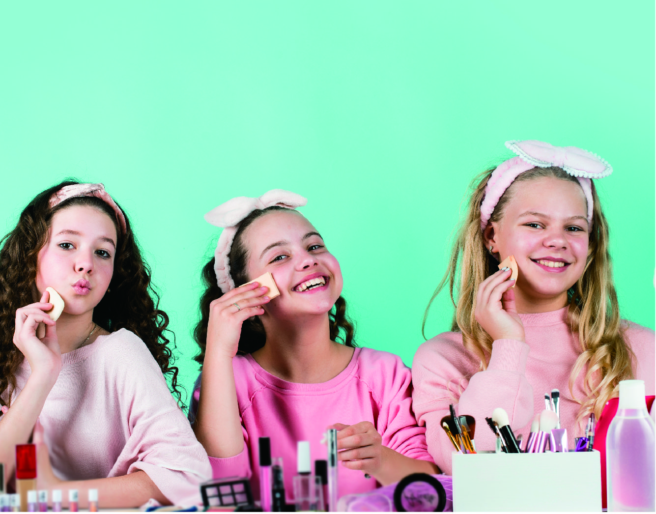 Fondbeauti Strawberry Rainbow Makeup Kit